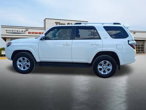 Used 2021 Toyota 4Runner SR5 Premium image 8