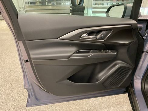 New 2026 Chevrolet Equinox EV LT image 23