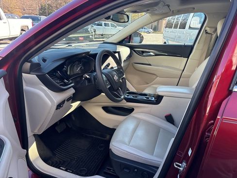 Certified 2022 Buick Envision Essence w/ Technology Package I image 12