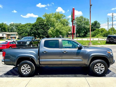 Used 2017 Toyota Tacoma SR5 image 15