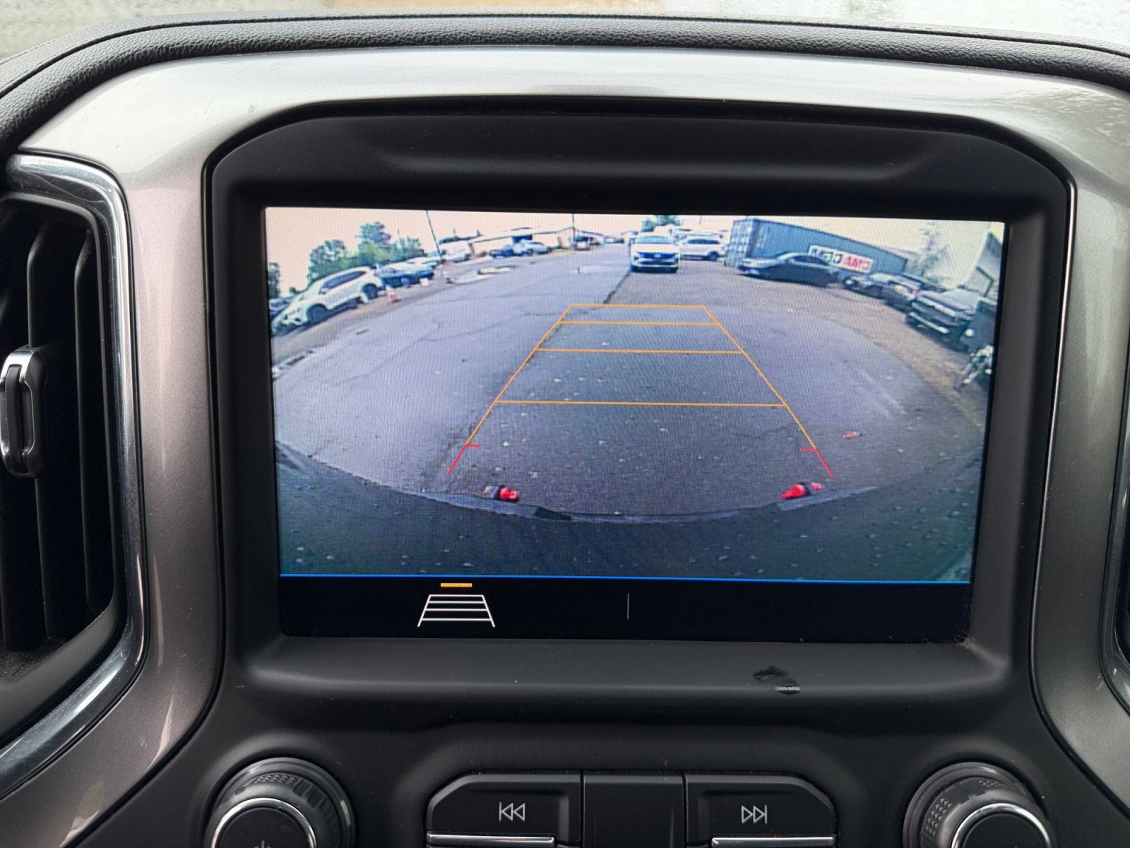 Used 2020 Chevrolet Silverado 1500 LT w/ Fleet Comfort Package AWD/4WD image 22