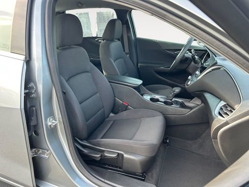 Used 2024 Chevrolet Malibu LT image 10