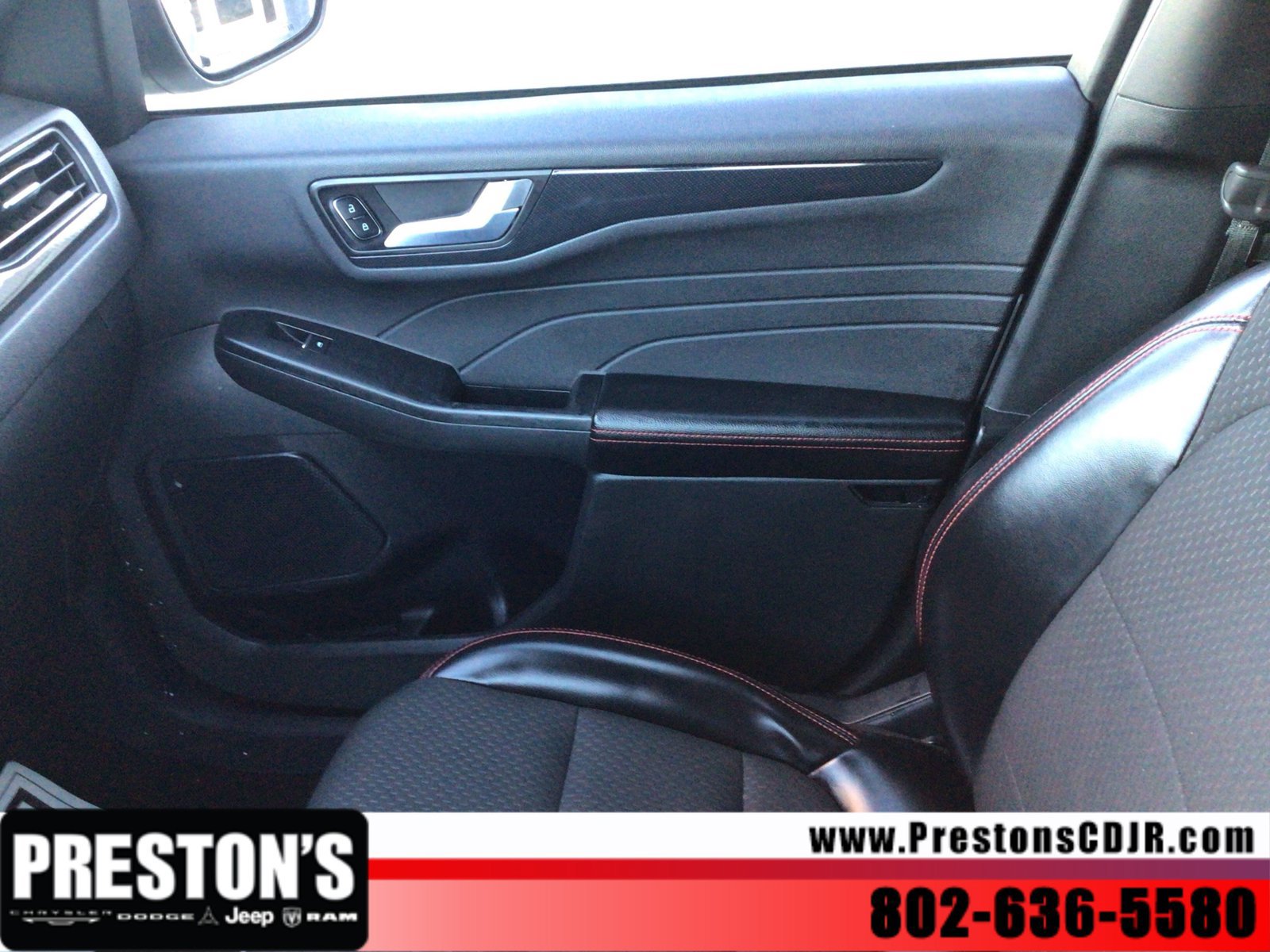 Used 2024 Ford Escape ST-Line AWD/4WD image 21