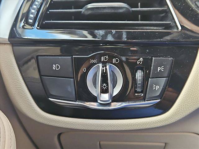 Used 2017 BMW 540i RWD image 21