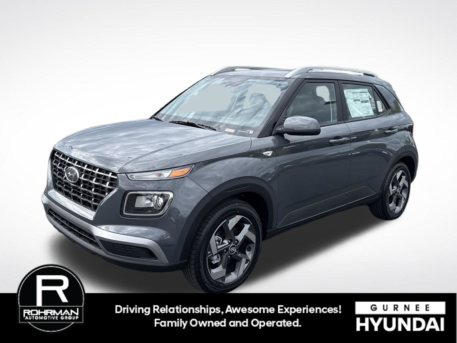 Used 2026 Hyundai Venue SEL FWD image 4