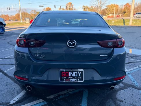 Used 2024 MAZDA MAZDA3 s image 4