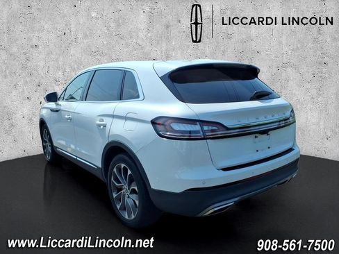 Used 2023 Lincoln Nautilus Reserve w/ Luxury Package AWD/4WD image 4