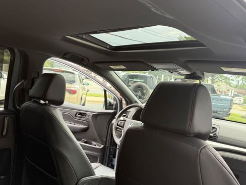 Used 2025 Honda Odyssey Sport-L image 21