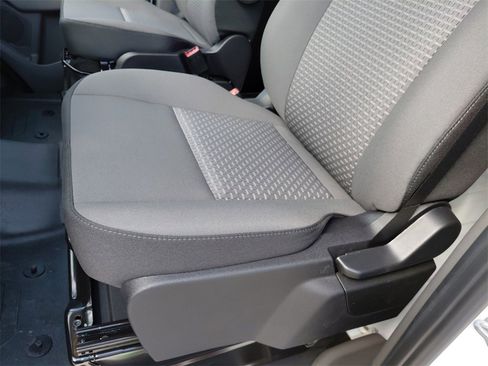 New 2025 Ford Transit 250 148 Medium Roof image 32