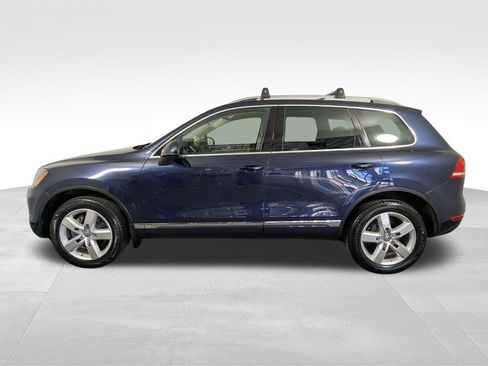 Used 2012 Volkswagen Touareg Sport AWD/4WD image 18