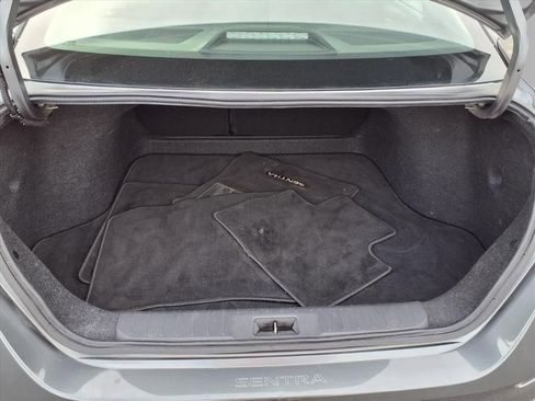 Used 2022 Nissan Sentra SV image 24