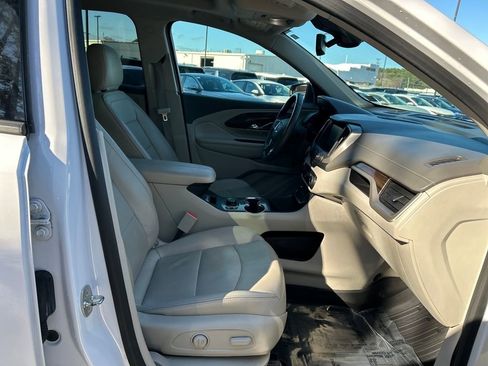 Used 2018 GMC Terrain Denali w/ Advanced Safety Package image 32