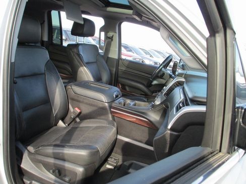 Used 2018 GMC Yukon XL SLT w/ Premium Edition image 23