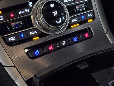 Used 2020 Lincoln MKZ Reserve w/ Luxury Package image 38