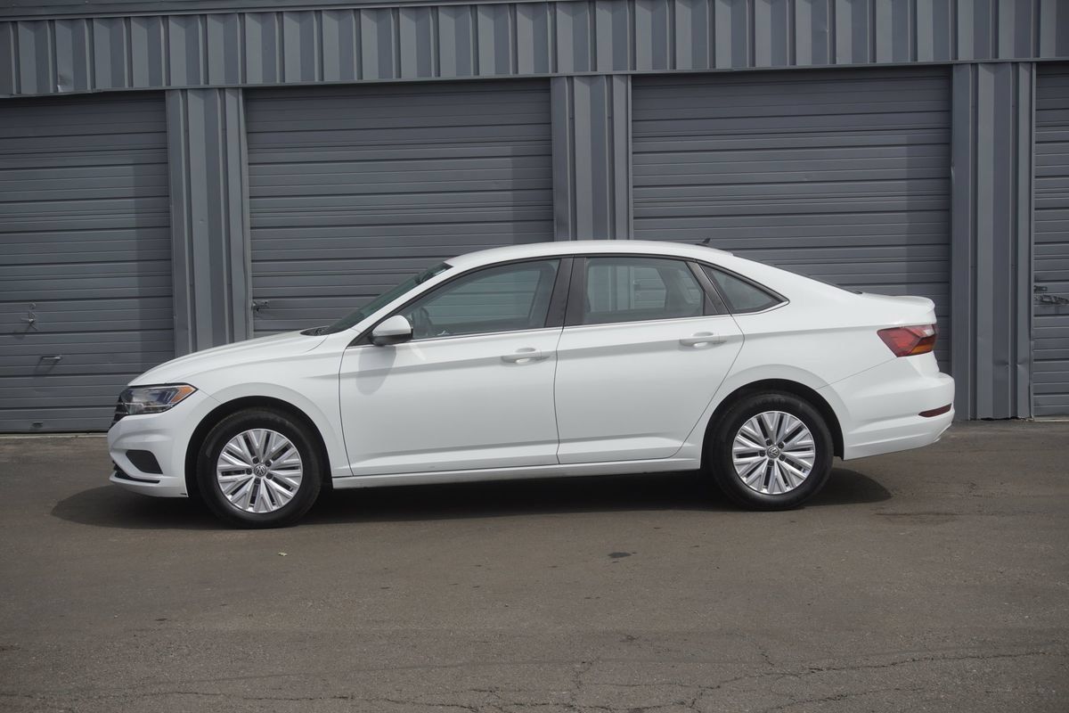 Used 2019 Volkswagen Jetta S FWD image 2