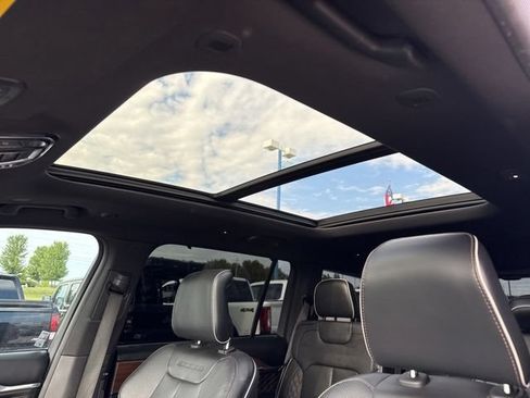 Used 2023 Jeep Grand Cherokee L Summit w/ Advanced Protech Group IV AWD/4WD image 45