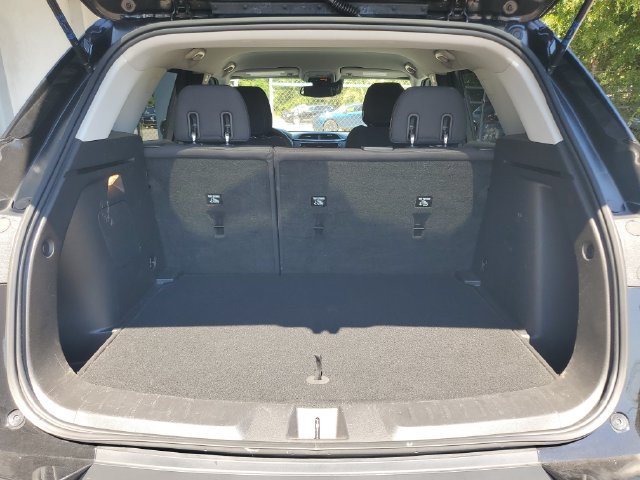Used 2022 Chevrolet TrailBlazer LT w/ Convenience Package FWD image 8