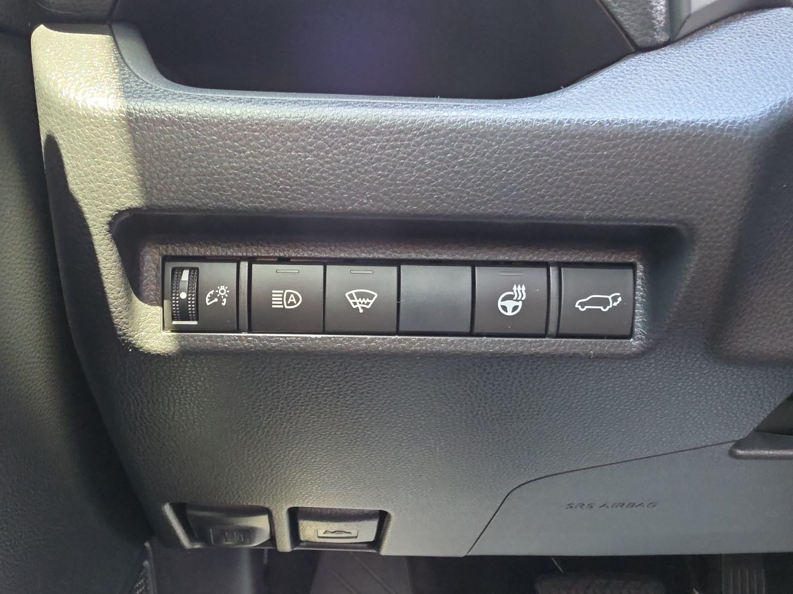Used 2019 Toyota RAV4 XLE w/ Convenience Package AWD/4WD image 22