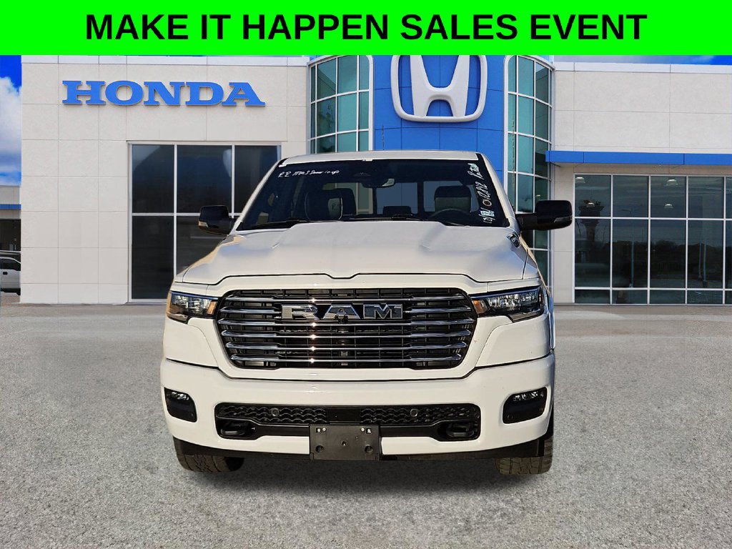 Used 2026 RAM 1500 Laramie AWD/4WD image 12