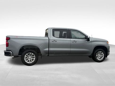 Used 2024 Chevrolet Silverado 1500 LT AWD/4WD image 11