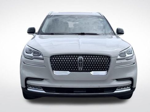 Used 2024 Lincoln Aviator Reserve w/ Equipment Group 201A AWD/4WD image 2