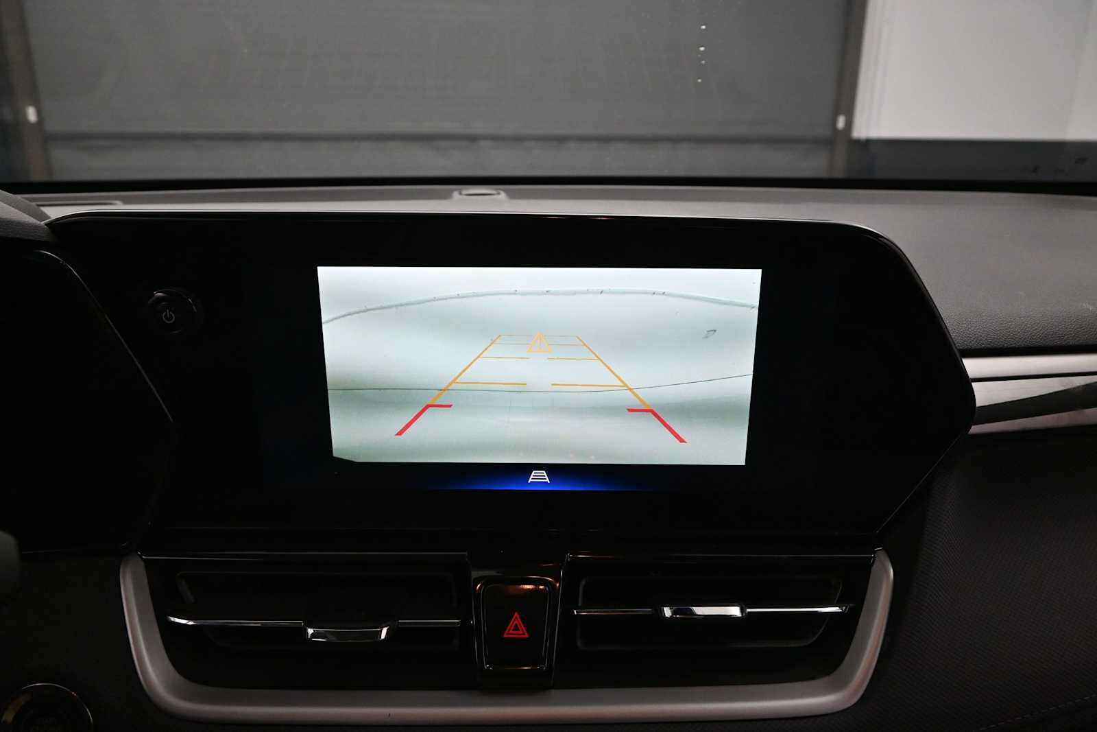 Used 2026 Chevrolet TrailBlazer LT w/ LT Cold Weather Package FWD image 21
