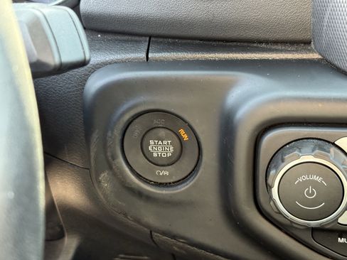 Used 2023 Jeep Wrangler Sahara w/ Cold Weather Group image 27