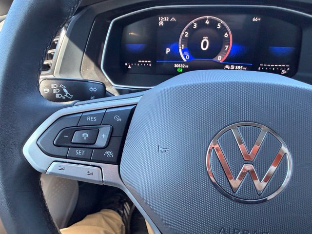 Certified 2024 Volkswagen Jetta SE w/ Panoramic Sunroof Package FWD image 26