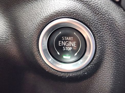 Used 2021 Chevrolet Silverado 1500 LT Trail Boss w/ Convenience Package II image 18