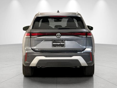 New 2026 Volkswagen Tiguan SE FWD image 4