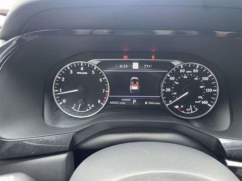 Used 2022 Nissan Pathfinder SL w/ SL Premium Package FWD image 22