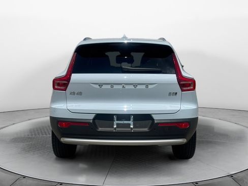 Certified 2025 Volvo XC40 B5 Ultra AWD/4WD image 6