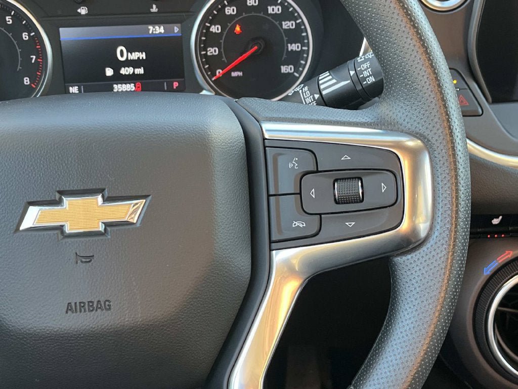 Used 2025 Chevrolet Blazer LT AWD/4WD image 16