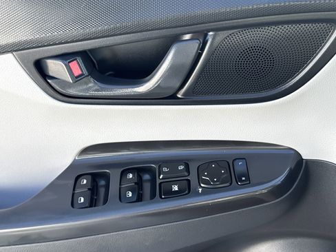 Used 2023 Hyundai Kona SEL image 35