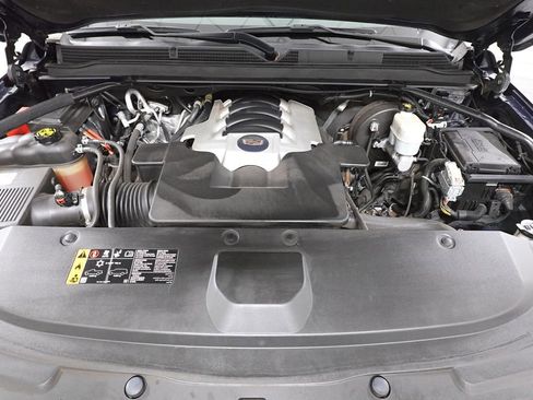 Used 2020 Cadillac Escalade ESV Premium Luxury image 33