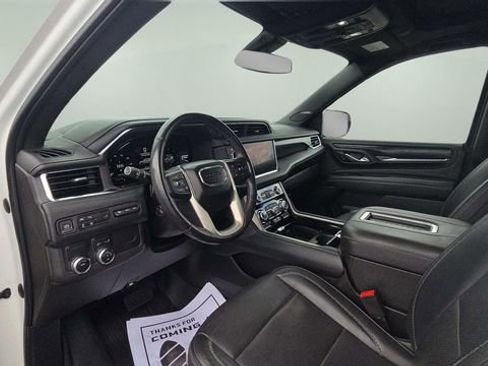 Used 2022 GMC Yukon XL Denali image 31
