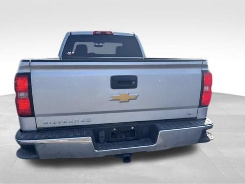 Used 2018 Chevrolet Silverado 1500 LT w/ Trailering Package AWD/4WD image 13