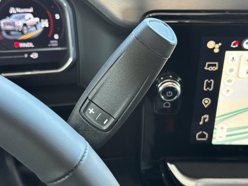 New 2025 GMC Sierra 2500 Denali w/ Denali Reserve Package image 22