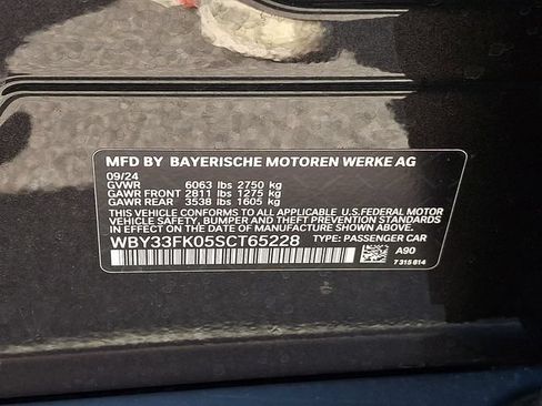Used 2025 BMW i5 eDrive40i RWD image 32