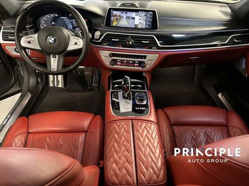 Used 2021 BMW M760i xDrive image 30