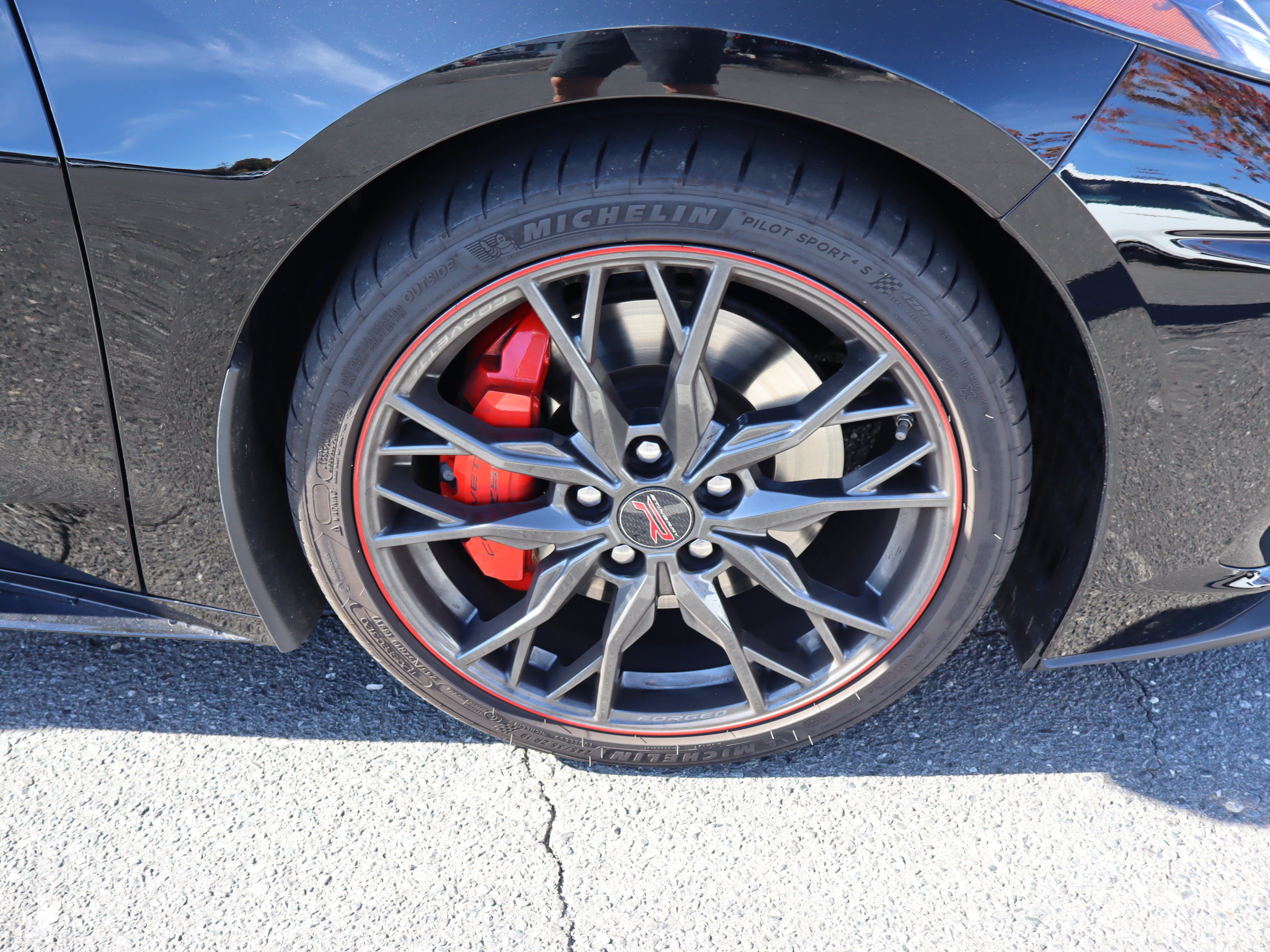Used 2023 Chevrolet Corvette Stingray Premium Cpe w/ Z51 Performance Package RWD image 34