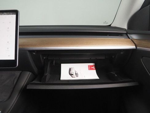 Used 2023 Tesla Model Y Long Range AWD/4WD image 38