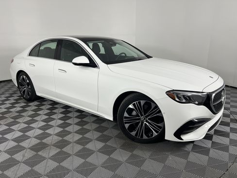 Certified 2024 Mercedes-Benz E 350 4MATIC Sedan image 2