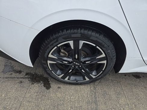 Used 2024 Kia K5 GT-Line w/ GT-Line Premium Package image 9