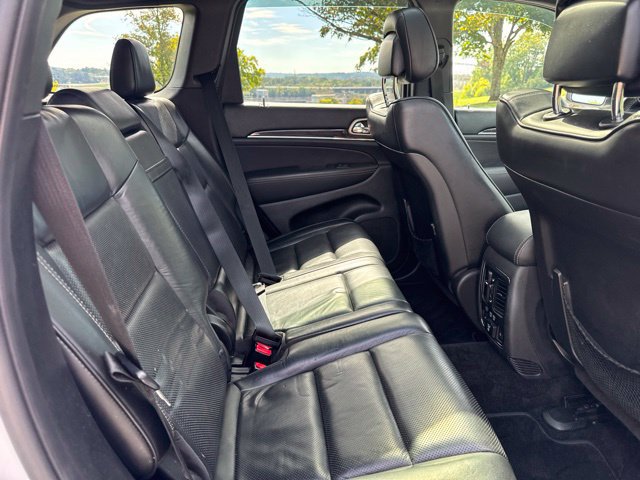 Used 2015 Jeep Grand Cherokee Overland RWD image 11