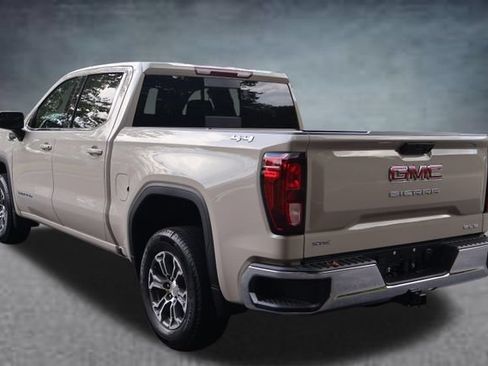 New 2026 GMC Sierra 1500 SLE w/ Preferred Package AWD/4WD image 21