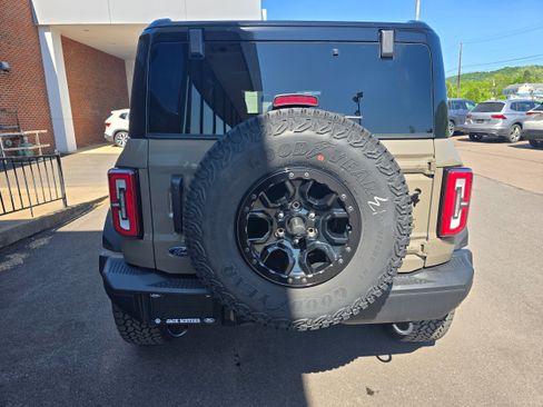 Used 2025 Ford Bronco Badlands AWD/4WD image 6
