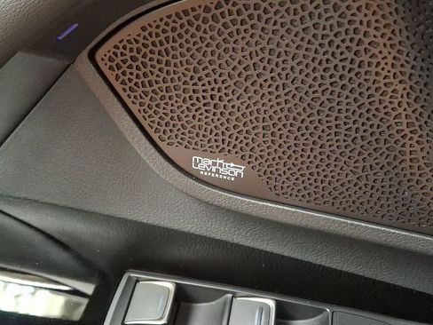 Used 2024 Lexus LX 600 4WD w/ Luxury Package image 23