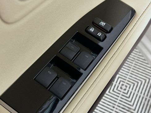 Used 2017 Lexus ES 350 image 18