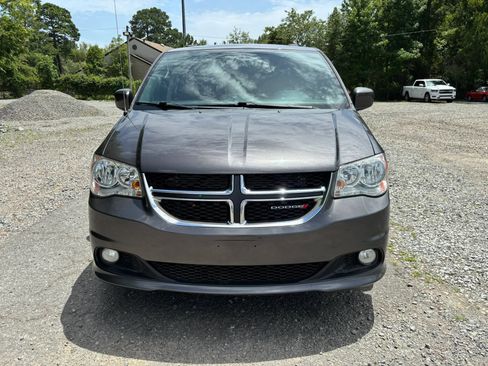 Used 2017 Dodge Grand Caravan SXT FWD image 7